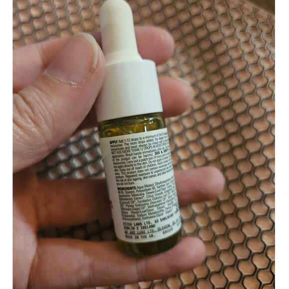 Isle of Paradise Medium Self Tanning Drops for Face & Body ~ 10ml - Picture 2 of 6
